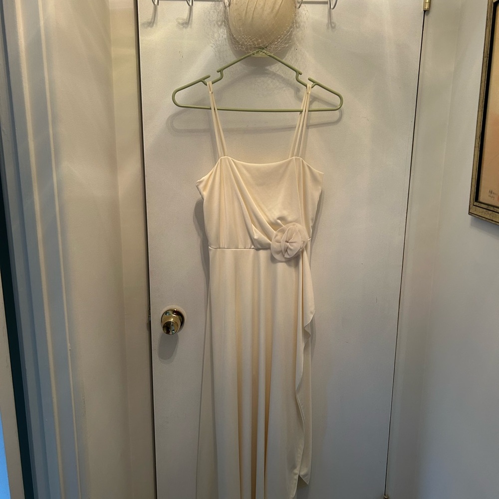 70’s Elegant Cream Spaghetti Strap wedding Gown, sweet!